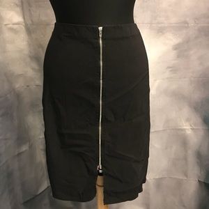 Atmosphere size 16 full front zip stretchy skirt